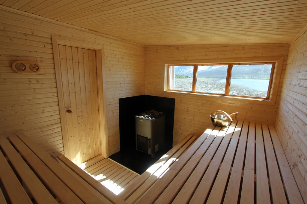 Villa Lyngen Fjordcamp Nord-Lenangen Habitación foto